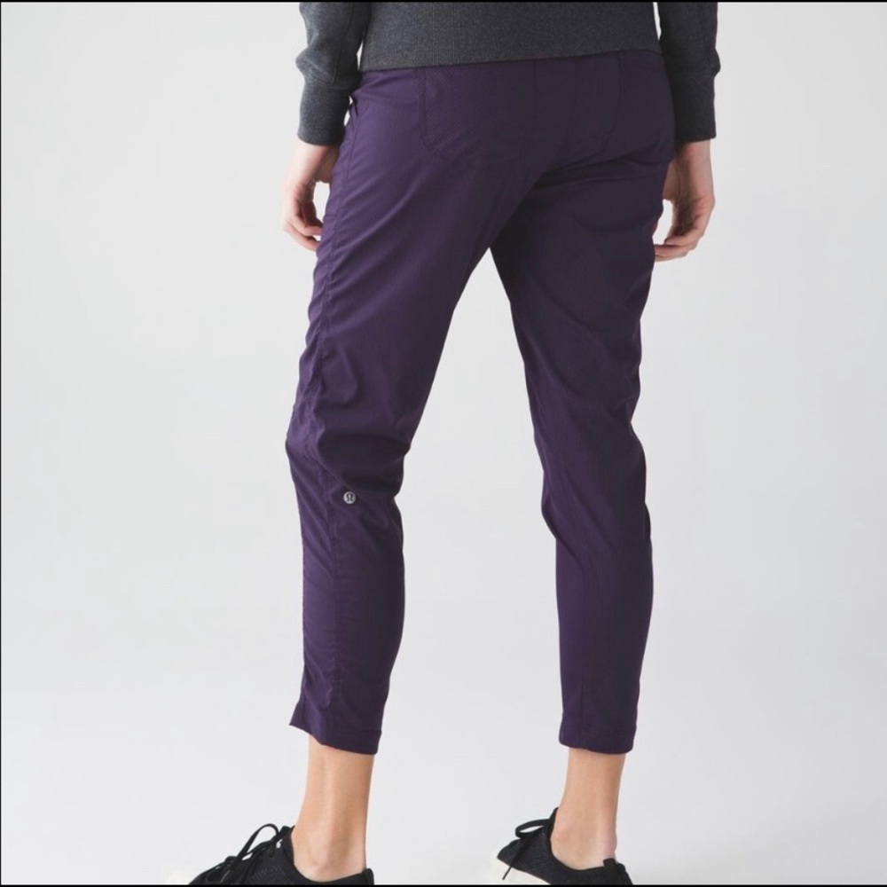 Lululemon Studio To Street Crop II